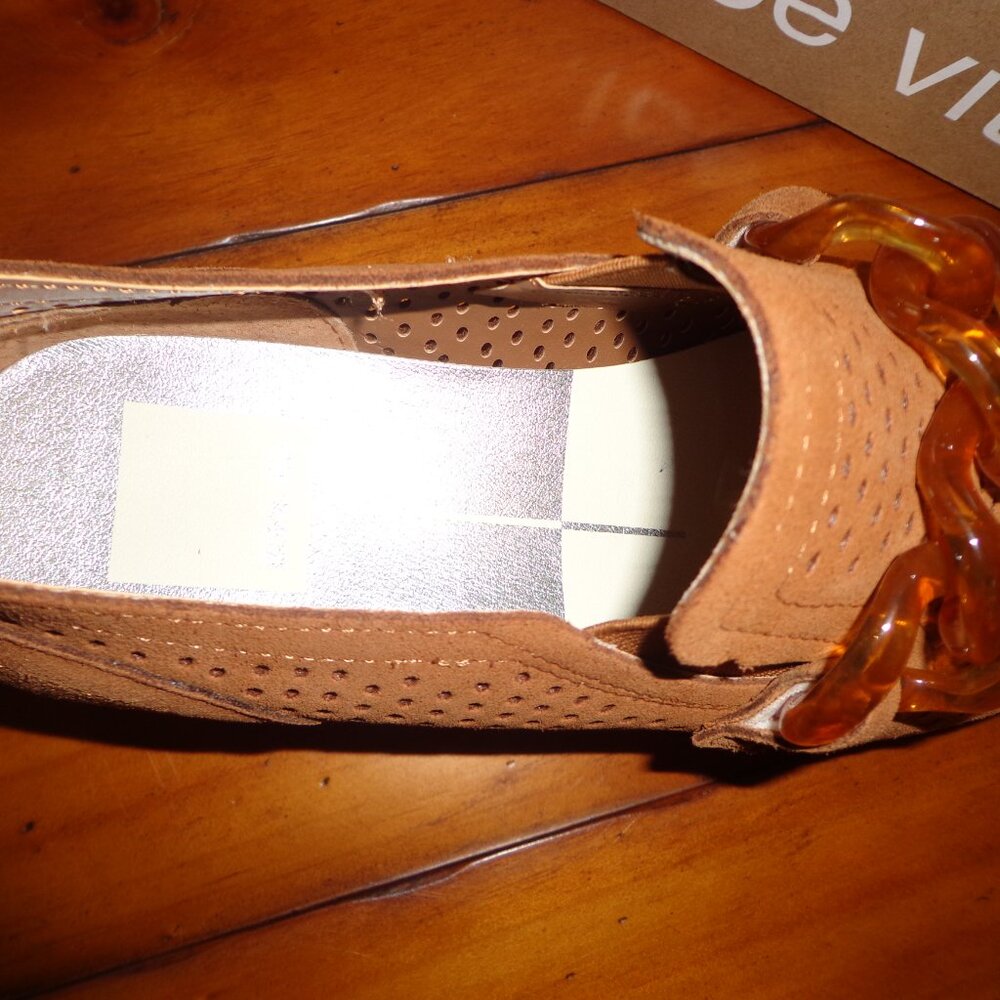 FIRM Dolce Vita Jhenee Perforated Sneakers - Picture 5 of 16